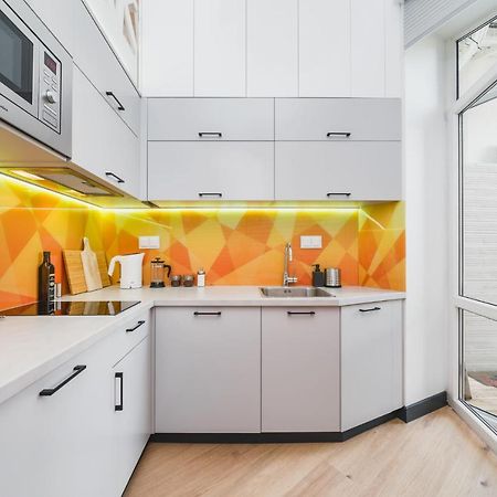 Modern, Well Organised Place In City Centre By Homeclick Красков Екстериор снимка